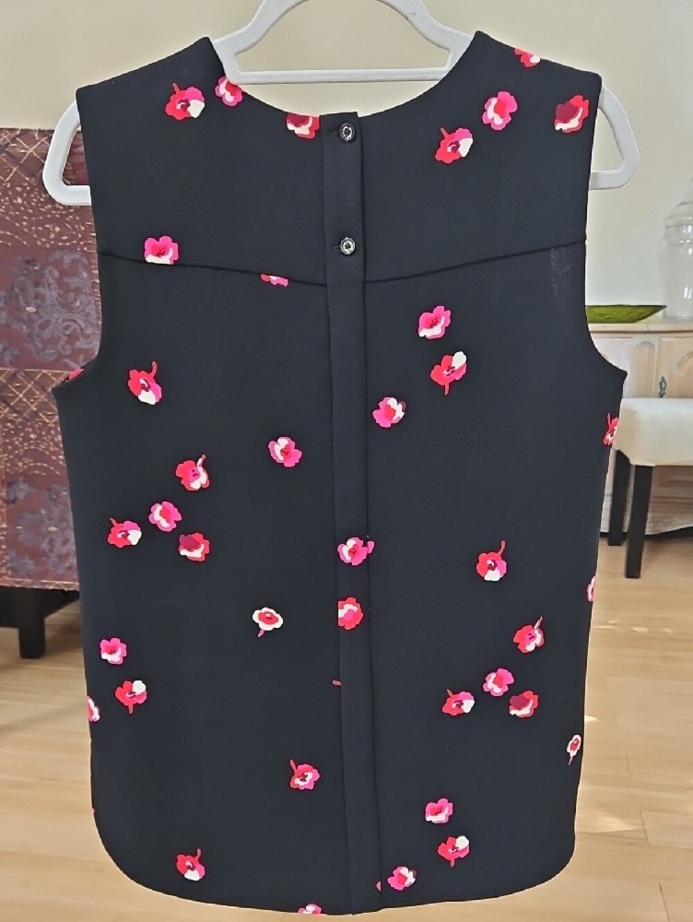 kate spade Black Sleeveless Blouse with Pink & Red Floral Design - Picture 3 of 4